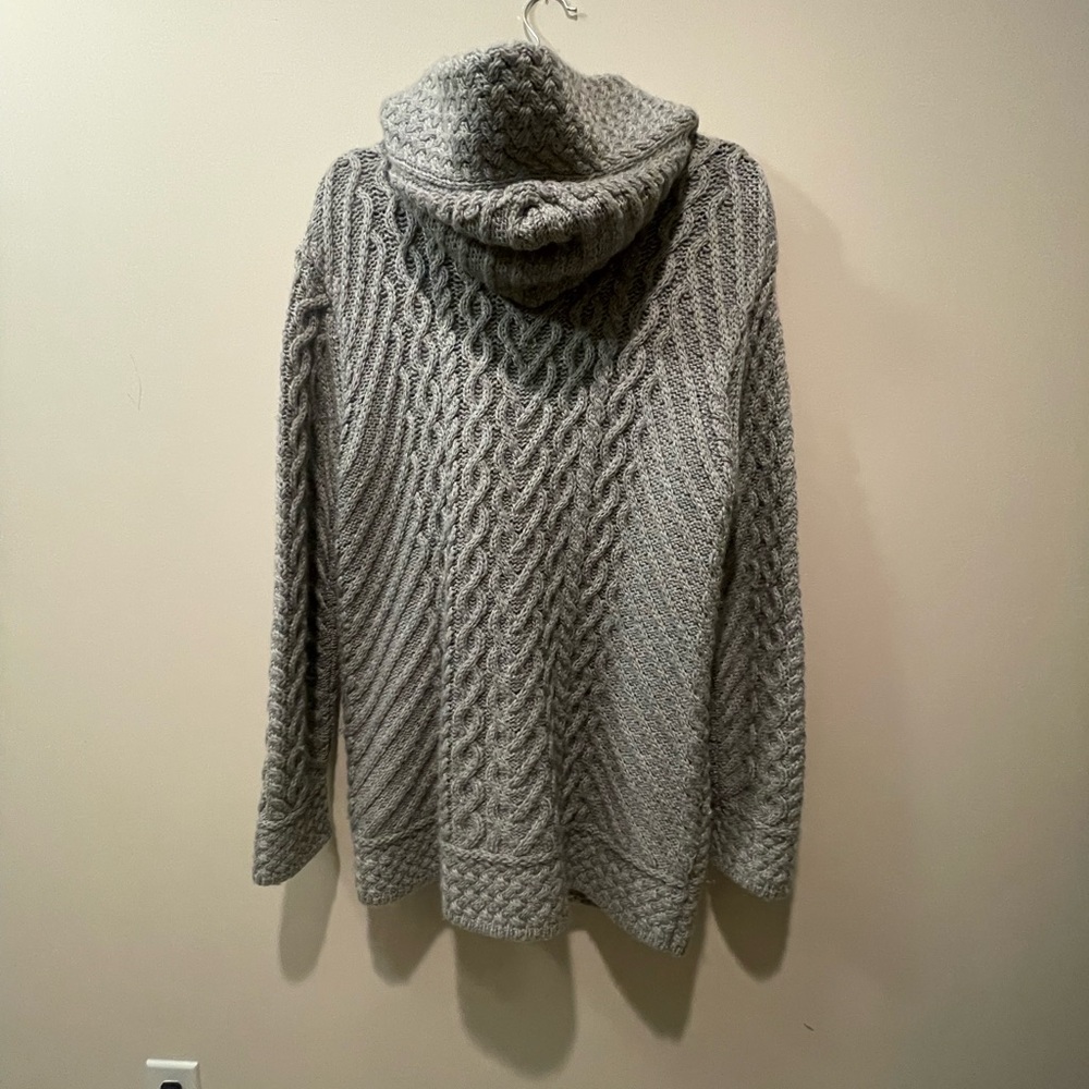 Aran Crafts % Wool Light Gray Cable Hooded Cardigan - Picture 9 of 14